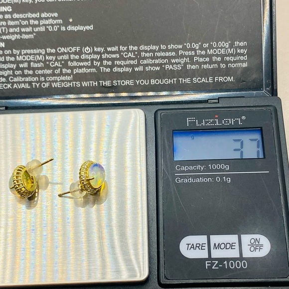 EUC 18k Yellow Gold Oval Opal Stud Earrings w/ Diamond Halo - Picture 15 of 15